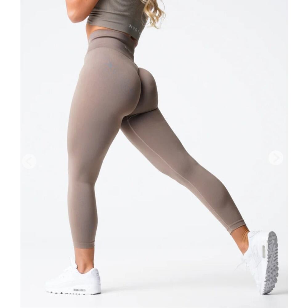 Navigation Solid & Seamless Leggings